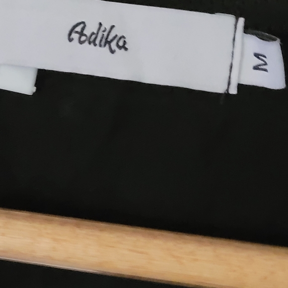 Adika Takeoff Your Attitude Sleeveless Chain Detail Crop Top Womens Black M - Picture 9 of 11